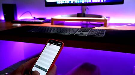 Стройняшка в красивом белье приглашает на свидание и выебать ее пухлую киску