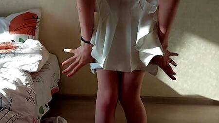 Сперма на губах любимое лакомство миниатюрной рыжей красотки