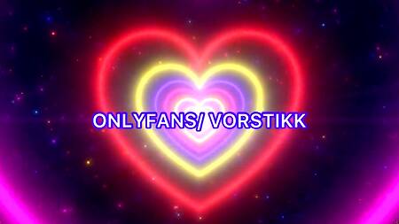 Русская краля с красивой попкой встречает утро верхом на крепком хую бойфренда