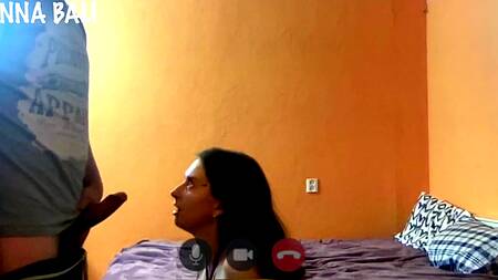 Студентка с розовой киской случайно поебалась с отчимом на вебкамеру