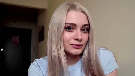 Быстро и качественно оттрахал в анал жаркую малышку пока не пришла подружка