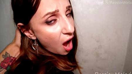 Глубокий минет и кремпай стал оплатой за аренду для стройной малышки