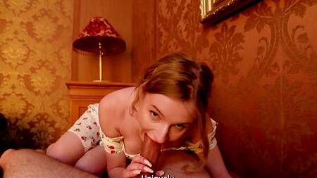 Камшотом расплатился с горячей блондинкой за сеанс психотерапии и классный секс