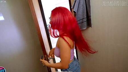 Сестра с большими сиськами приехала погостить и поебаться с родным братом