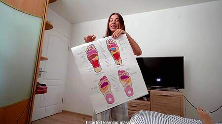 У крали с большими сиськами сосать получается лучше чем делать массаж