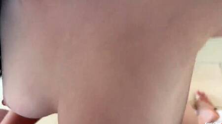 Качок дерзко ебет раком сексапильную русскую сучку с большой задницей