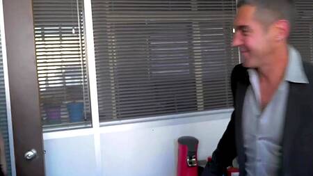 Порнофильм: 50-летние классные и развратные (2021)