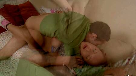 Русская девка с большими сиськами захотела один разок потрахаться в попку