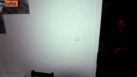 Подружку обменялись парнями, что взять в ротик новый крепкий хуй