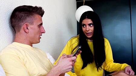 Парни поменялись сестричками, чтобы устроить оргию, но без инцеста