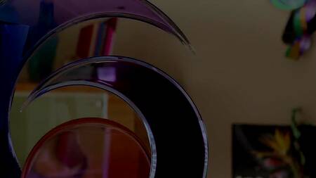 Шикарная зрелка побаловала юнца с большим хуем своей сочной киской