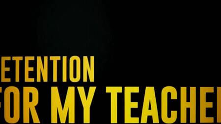 Училка показывает студенткам как заниматься лесбийским сексом