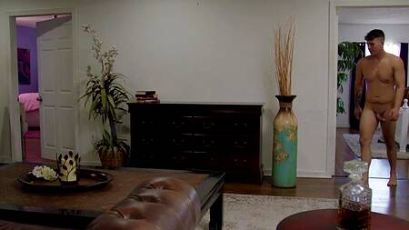 Рыжая мачеха захотела присоединиться к пасынку и негритянке