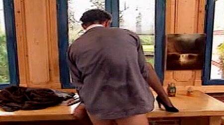 Le prix de la luxure - классическая порнушка из начала 2000