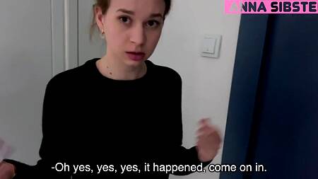 Трахает администраторшу в качестве моральной компенсации