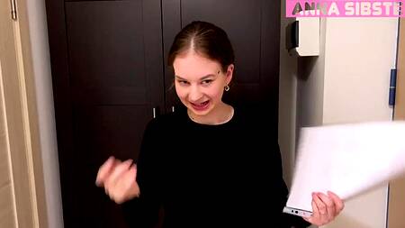 Трахает администраторшу в качестве моральной компенсации