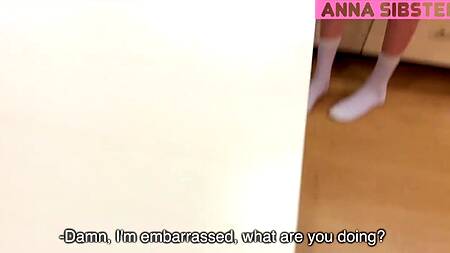 У брата есть мастурбатор, но ебаться с сестрой намного приятнее