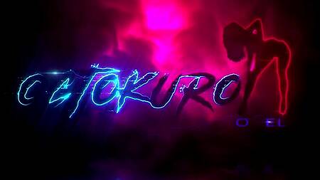 Телка в латексе наслаждается жестким анальным сексом