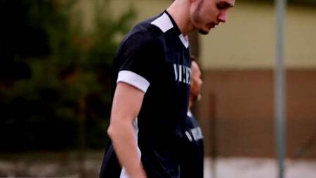 Футболист после матча трахает белокурую милашку