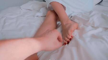 Пасынку приходится делать массаж и ебаться мачеху