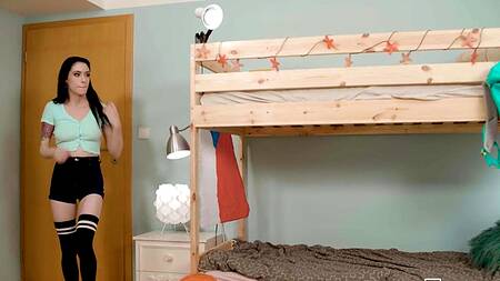 Anna de Ville хотела подрочить, но получила черный хуй негра в жопу