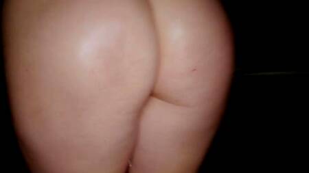 Страстный анал с красивой Penelope Kay в розовом белье