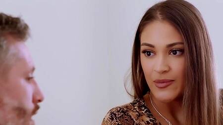 Мужу стало любопытно посмотреть на измену жены