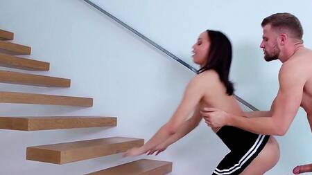 Студентка после анальной дрочки соблазняет препода