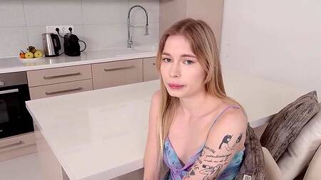 Проблемы с жильем решаются после страстной ебли