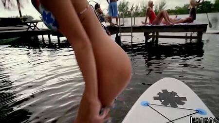 Поехал с друзьями на рыбалку и там трахнул подругу