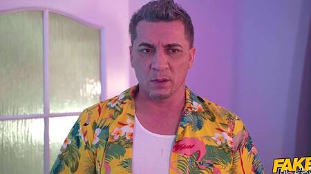 Показал двум инопланетянкам как ебутся земляне