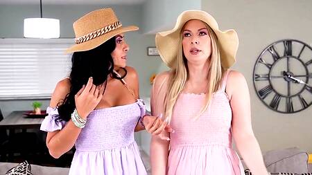 Зрелая брюнетка обменялась пасынком с подругой