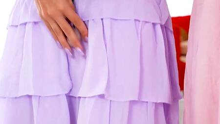 Зрелая брюнетка обменялась пасынком с подругой