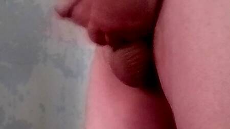 Подрочил (личное видео)