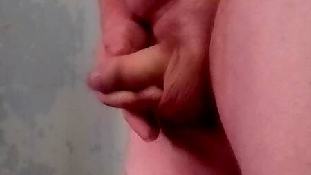 Подрочил (личное видео)