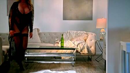 Какая пенсия? Я еще по рукам негров похожу