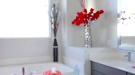 Бисексуальные красотки дают мужики в жопы во время ЖМЖ