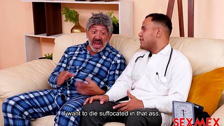 Доктор трахает жену старика, чтобы поднять ей настроение