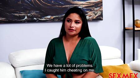 Латинка заходит к соседу в гости, чтобы насладиться членом