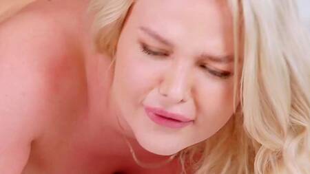 Негр ебет чужую невесту после её помолвки