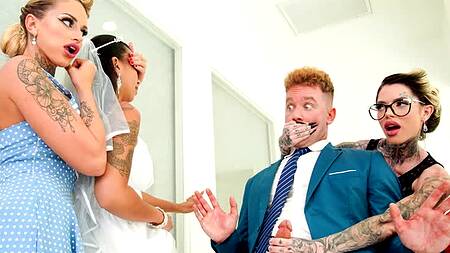Подруги невесты перед свадьбой ебутся с женихом