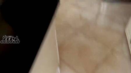 У брата получается развести на минет красивую сестру с рыжими волосами