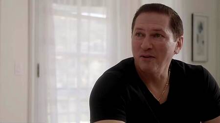 Татуированная жена ебется с мужем и любовником в обе дырки