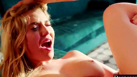 Начальник отшлепал секретаршу и жестко её отжарил