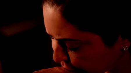 Пошел попить воды и трахнул ночью мать девушки