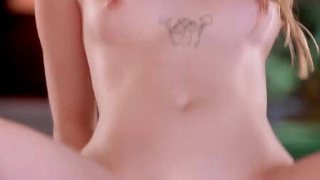 Милая блондинка Molly Little влюбилась в негра с большим хуем