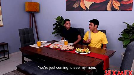 Пацан за ужином загипнотизировал мамку друга и поимел её