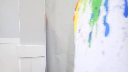 Студентка в очках анально изменяет парню с негром