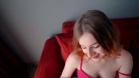 Трахает сводную сестру на видео для онлифанс