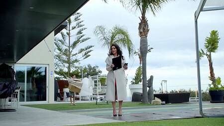 Купил дом и сразу же трахнул в нем горячую девку риелтора